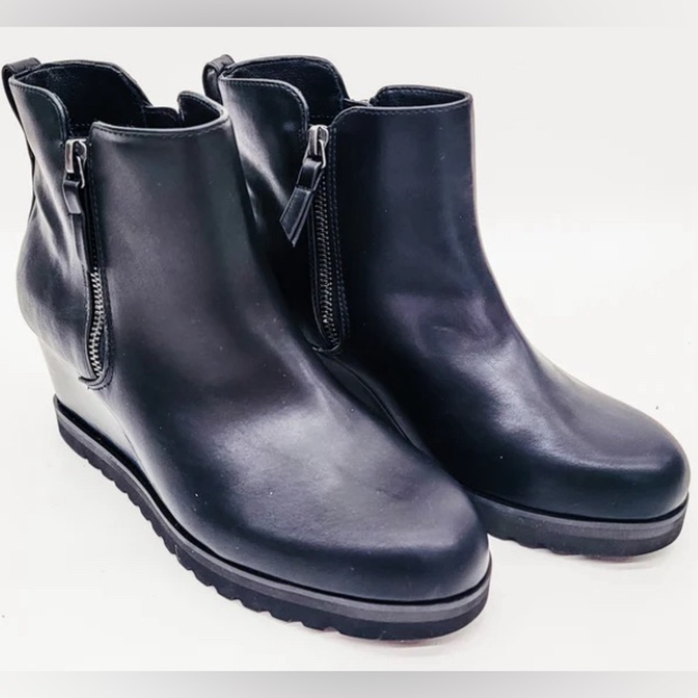 Elegant Black faux Leather Ankle Booties